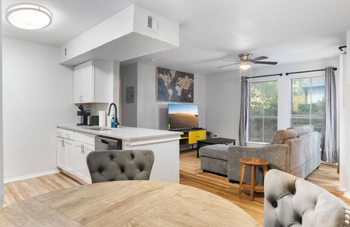 Coronado Hills Apartment | Beautiful 1BD/1BA in University Hills 4729