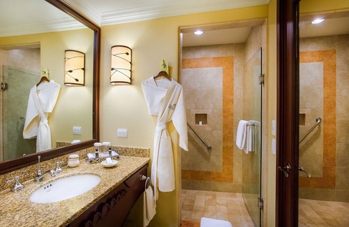 Sunset Beach Resort | Beautiful 1br/2bath Pueblo Bonito Sunset Beach Executive Suite - Sleeps up to 6