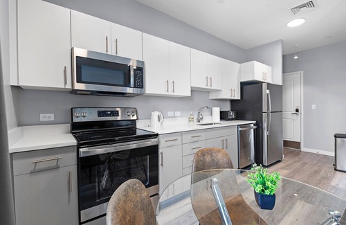 Everett Apartment | Beautiful 1BR Near Encore Boston 3008