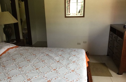 Estate Sion Hill Apartment | Beautiful 2 bed, 2 full bath apartment on island