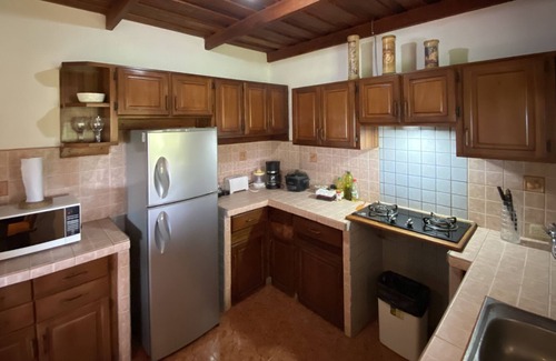 Samara House | Beautiful 2 bedroom/2 bath home with AC in Samara! Jungle view and the ocean