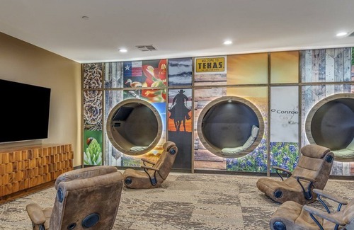Conroe Apartment | Beautiful 2 bedroom unit at resort, sleeps 6