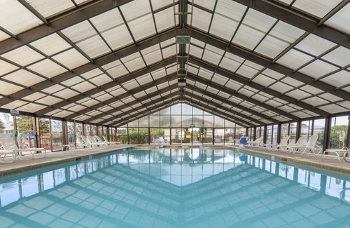 Conroe Apartment | Beautiful 2 bedroom unit at resort, sleeps 6