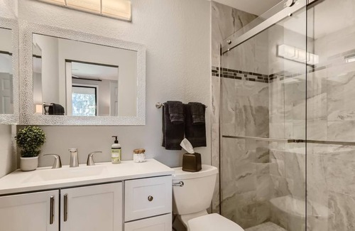 Scottsdale Ranch Apartment | Beautiful 2 Br. Apartment (218149) by Houzlet