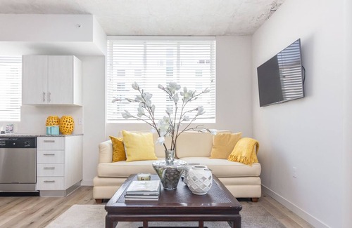 Parkside Condo | Beautiful 2 story loft