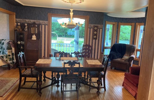 Shawano House | Beautiful 20 acre ranch just outside of Shawano!