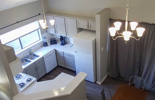 Cherrywood Apartment | Beautiful 2bd/2ba 5 Mins to UT 8567