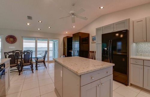 Summerland Key House | Beautiful 3 Bedroom 3 Bath Open Water Pool Home With Excellent Boating