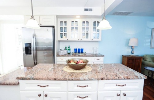 Village Green House | Beautiful 3 Bedroom, 2 Bath HomenOpen Concept, Sleeps 6