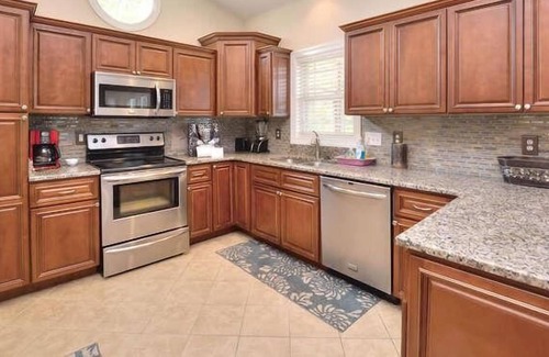 Tranquil Harbour House | BEAUTIFUL 3 BR/2.5 BA Home-Close to Beach & Waterway-Private POOL-Sleeps 8