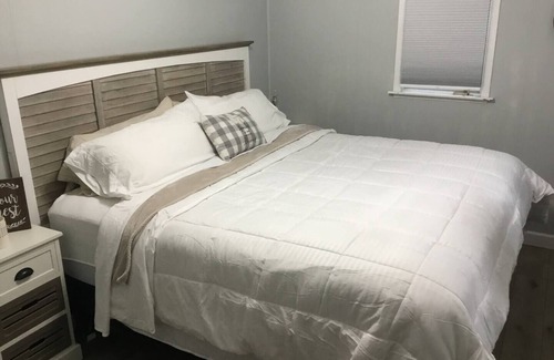 Indian River Cottage | Beautiful 3 plus bedroom cottage on Burt Lake