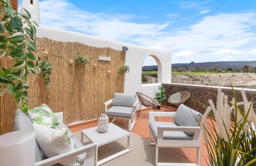 Complejo turistico Amarilla Golf Apartment | Beautiful 4 bedroom house with phenomenal golf and mountain views