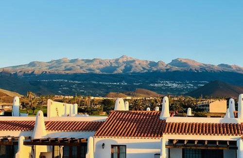 Complejo turistico Amarilla Golf Apartment | Beautiful 4 bedroom house with phenomenal golf and mountain views