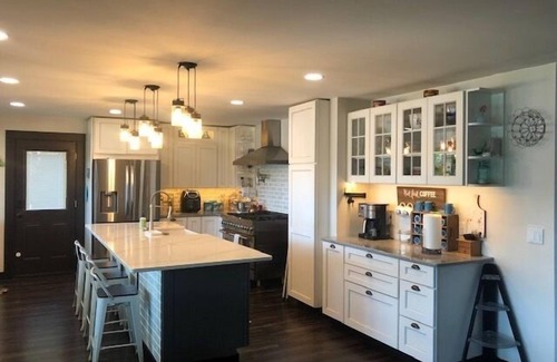 Fountain House | Beautiful 4 bed; 2 bath home on Long Lake!