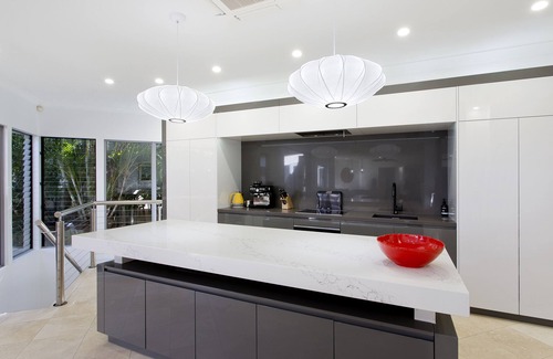 Noosa Heads House | Beautiful 4 bedroom home, private pool and golf cart.