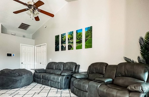 Orlando House | Beautiful 4 Bedroom Home