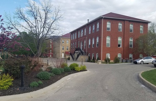 St. Marys House | Beautiful 4-bedroom, half a block from downtown St. Mary's