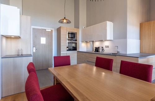 Arc-1800 Apartment | Beautiful 4-room apt with pool, spa, gym, parking and WIFI included at Arcs 1800