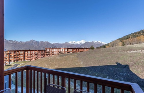 Arc-1800 Apartment | Beautiful 4-room apt with pool, spa, gym, parking and WIFI included at Arcs 1800