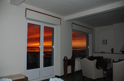 Le Crotoy Villa | Beautiful 4* villa on the sand, feet in the water, stunning bay views