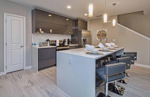 Kissimmee House | Beautiful 4BD home Themed Pool and Grill 4417