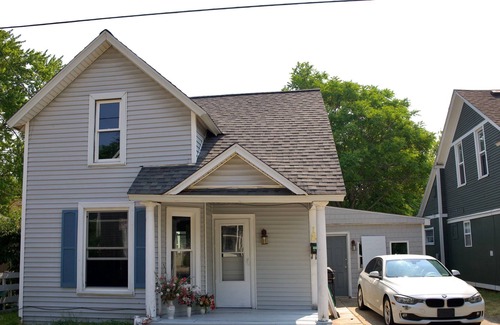 Midtown House | Beautiful 4br 1.5b home downtown Grand Rapids
