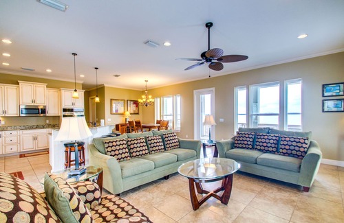 Villa Primera House | Beautiful 5-bdrm, 4.5-bath home - within easy walking distance to everything!