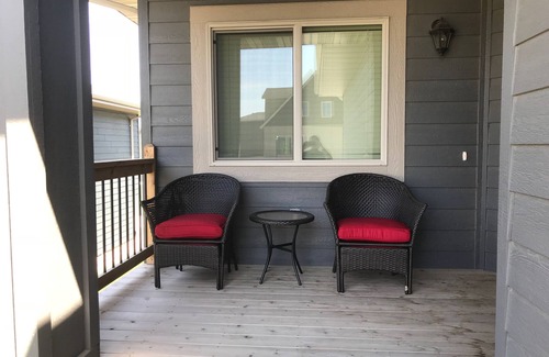 Arnolds Park Cabin | Beautiful 5 bedroom 3 bath cabin at Bridges Bay