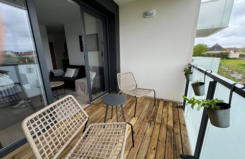 Blainville-sur-Orne Apartment | Beautiful appt with balcony in Blainville-sur-Orne