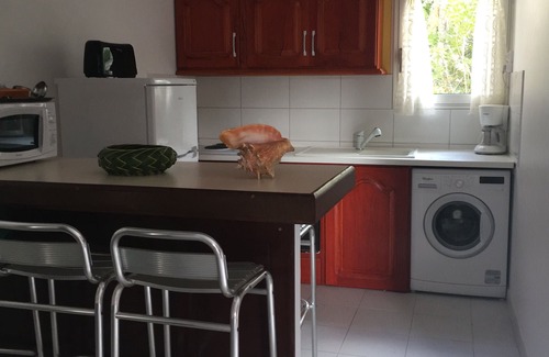 Sainte-Anne Apartment | BEAUTIFUL and large T2 in Residence with swimming pool. WIFI. All comforts.