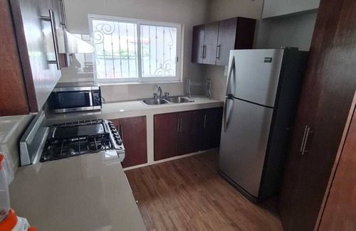 Guadalajara House | Beautiful and spacious house in downtown area, andares and stadium.