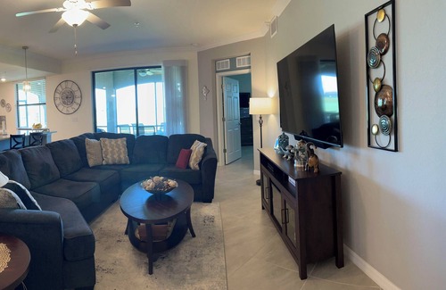 Lakewood Ranch House | Beautiful and Spacious Townhome Lakewood National Golf Club.