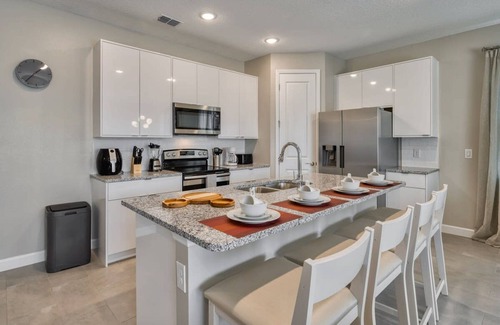 West Kissimmee Villa | Beautiful and Spacious Home for the Best Disney Vacation