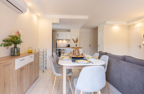 La Rouviere Apartment | Beautiful apartment for 8 guests with A/C, pool, WIFI, TV and patio