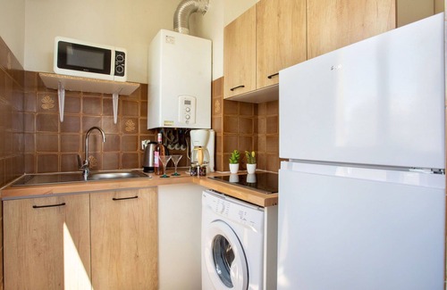 Nice Apartment | Beautiful apartment for 4 people with WIFI, TV, terrace and pets allowed
