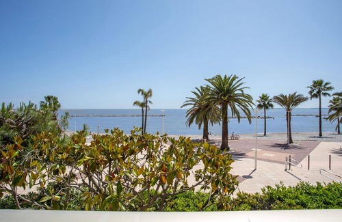 Nice Apartment | Beautiful apartment for 4 people with WIFI, TV, terrace and pets allowed