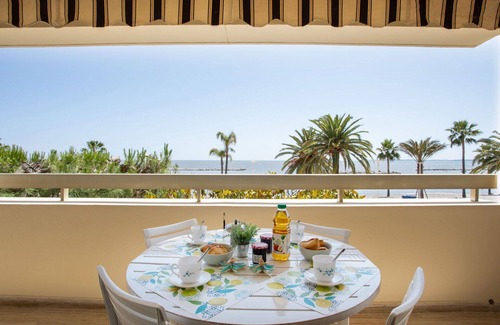 Nice Apartment | Beautiful apartment for 4 people with WIFI, TV, terrace and pets allowed