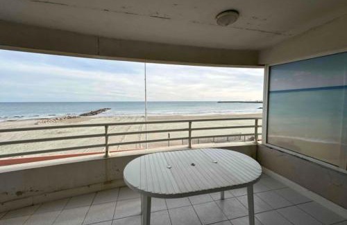 Palavas-les-Flots Apartment | Beautiful apartment with terrace on the seafront