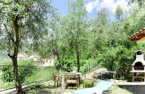 Pantasina Apartment | Beautiful apartment for 6 people with pool, TV, patio, pets allowed and panoramic view