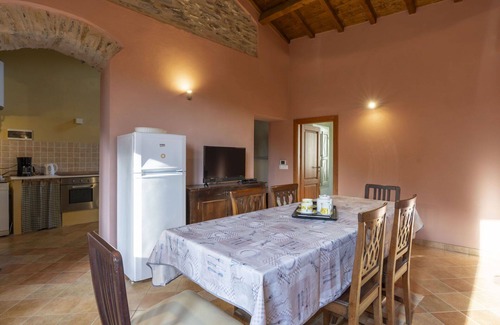 Novelli Apartment | Beautiful apartment for 8 people with pool, WIFI, TV, patio, pets allowed and panoramic view