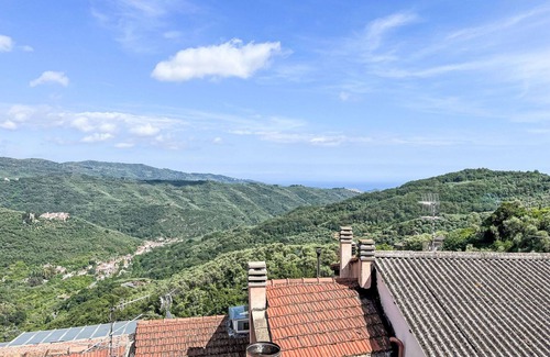 Valloria Apartment | Beautiful apartment for 4 guests with WIFI, TV and terrace