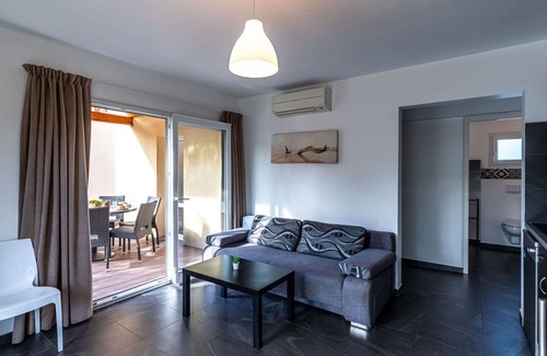 Favone Apartment | Beautiful apartment for 6 guests with WIFI, pool, A/C, TV, terrace and pets allowed