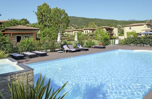 Favone Apartment | Beautiful apartment for 6 guests with WIFI, pool, A/C, TV, terrace and pets allowed