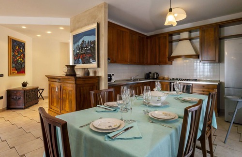 Riva di Solto Apartment | Beautiful apartment for 5 people with hot tub, WIFI, TV, patio and pets allowed