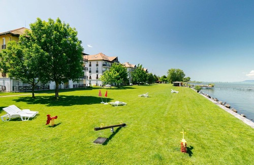 Balatonoszod Apartment | Beautiful apartment for 4 guests with WIFI, TV and balcony