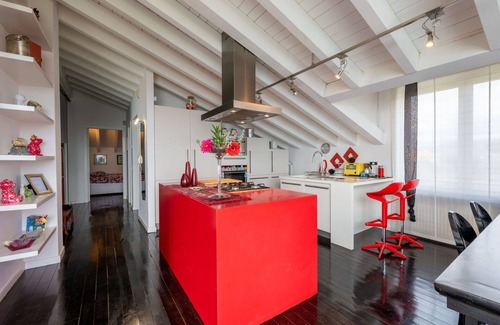 Albisola Superiore Apartment | Beautiful apartment for 6 people with WIFI, pool, TV, patio and pets allowed