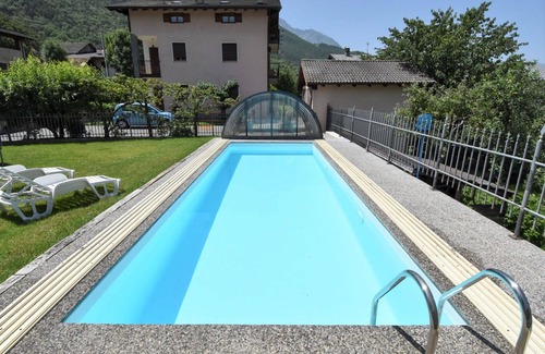 Fenis Apartment | Beautiful apartment for 4 people with pool, WIFI, TV, terrace and pets allowed