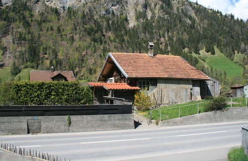 Kandergrund Apartment | Beautiful apartment for 4 people with WIFI, balcony and pets allowed