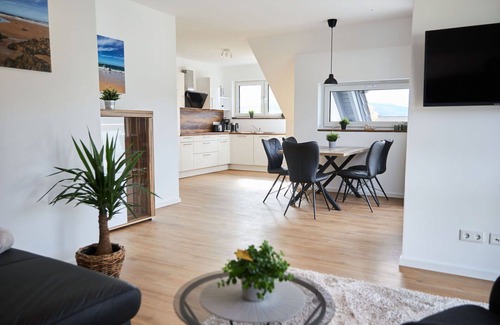Helden Apartment | Beautiful apartment for 4 people with WIFI, TV, balcony and pets allowed