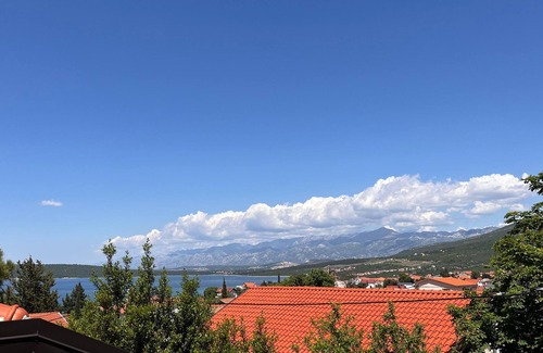 Gornji Karin Apartment | Beautiful apartment in Gornji Karin